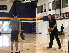 九游娱乐APP-阿斯顿维拉死敌